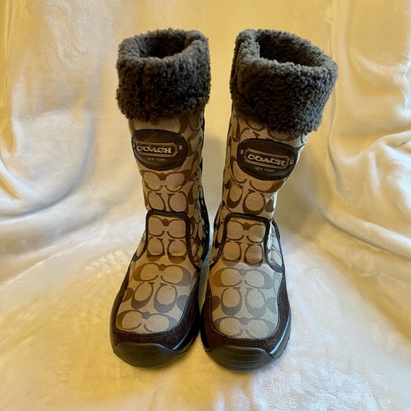 Coach boots with Vibram soles Sz 7